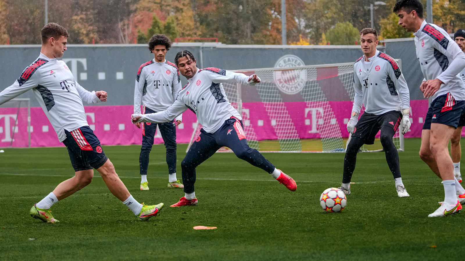 13_211101_Tag-vor-FCBSLB_DON