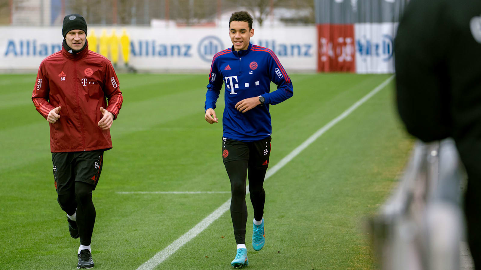 Team news update - Musiala back at Säbener Straße
