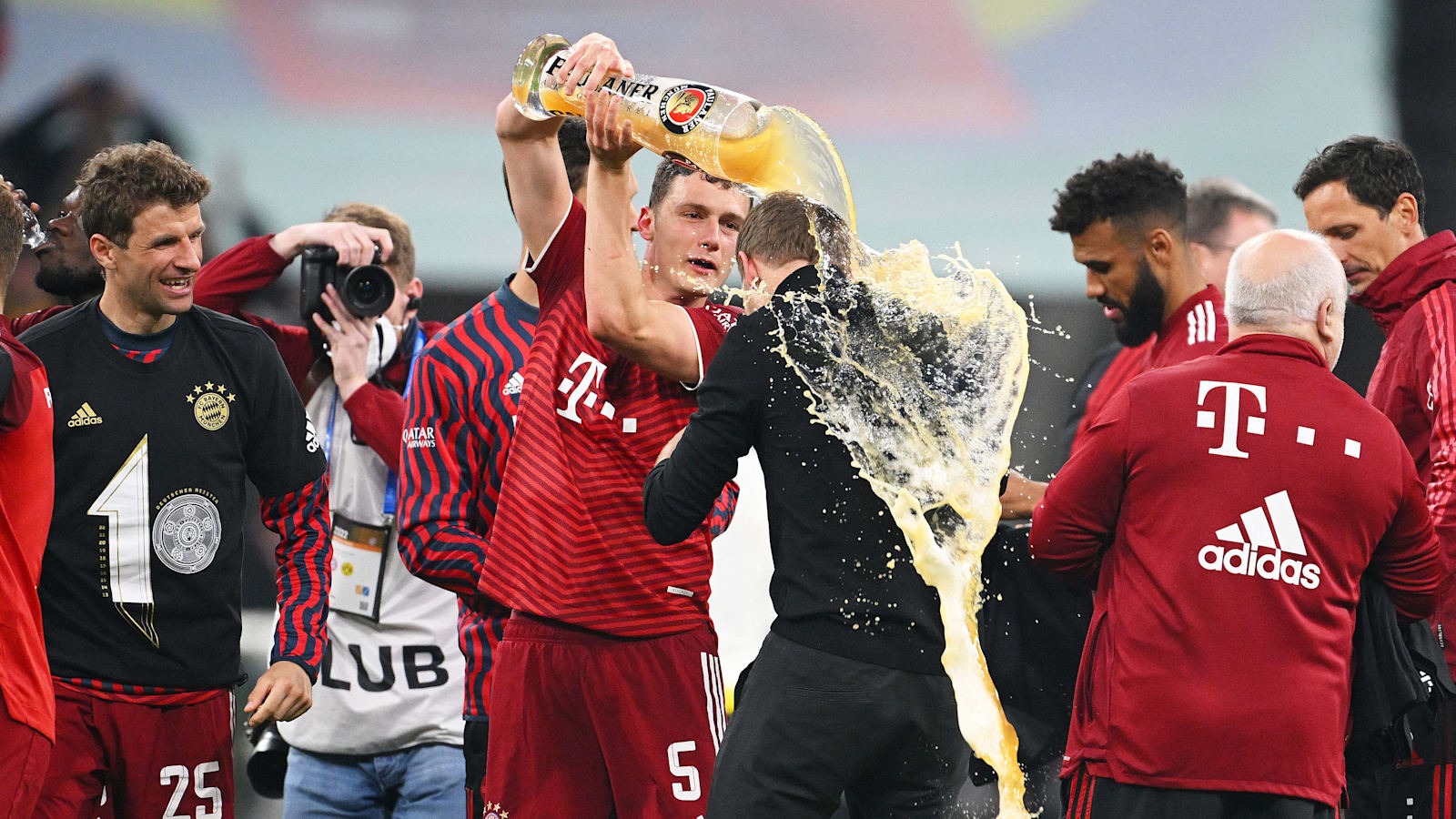 18_FCBBVB_230422_DON