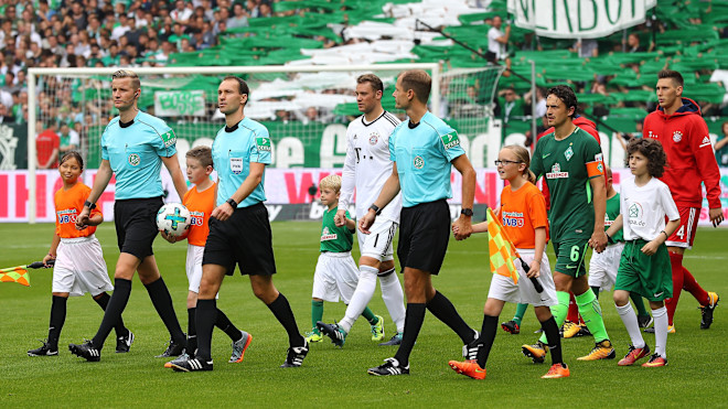 svヴェルダー ブレーメン対fcバイエルンの写真 Fc Bayern Munich svヴェルダー ブレーメン対fcバイエルンの写真 Fc Bayern Munich