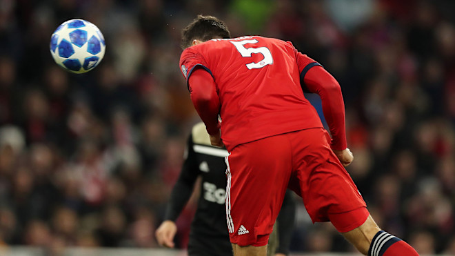 ホームで行われたｃｌアヤックス アムステルダム戦の写真 Fc Bayern Munich