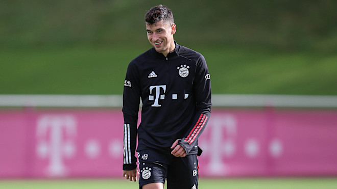 Gallery First Training Session For Marc Roca And Bouna Sarr At Fc Bayern