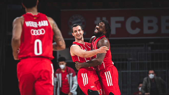 Paul Zipser Fc Bayern Basketball