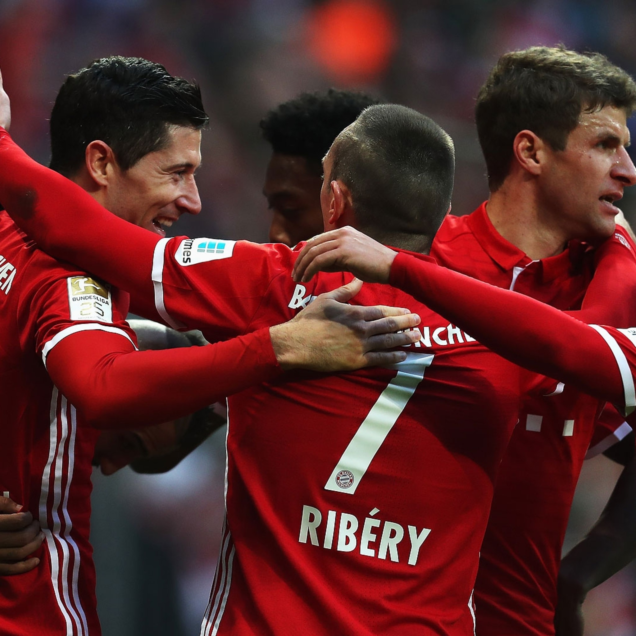 Muller Scores And Loses Bet Fc Bayern Munich