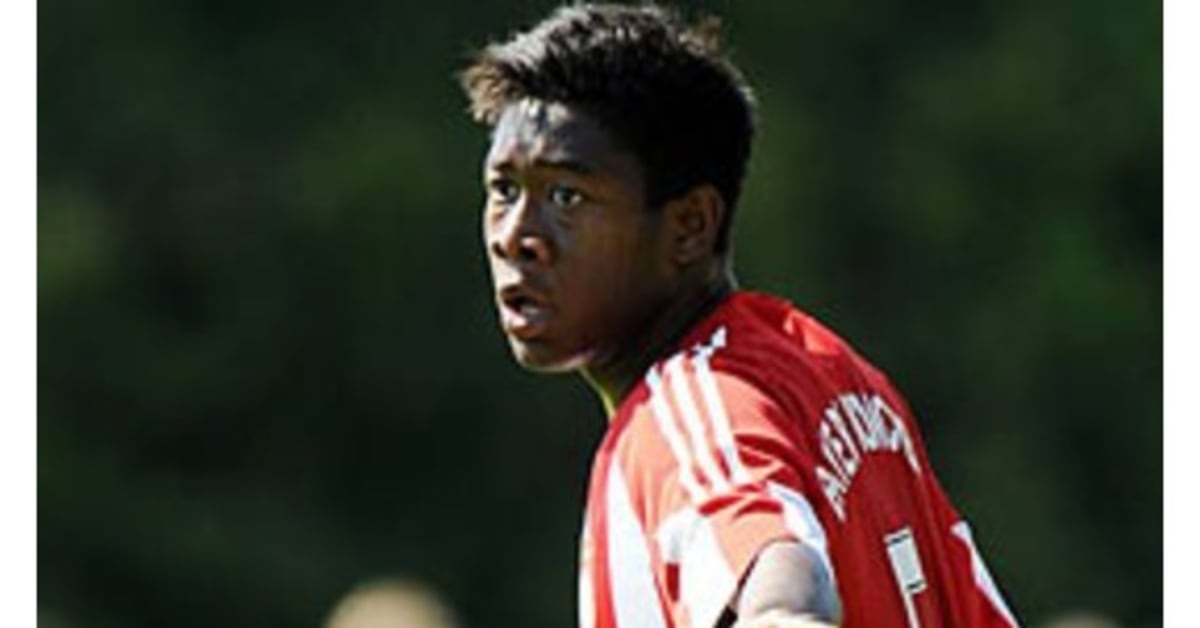 David Alaba signs for Bayern until 2013