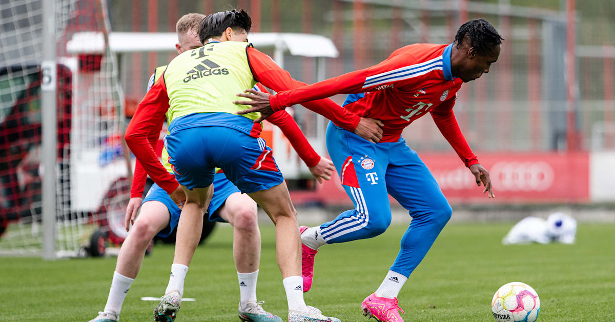 Gallery Photos from open training after Hertha game