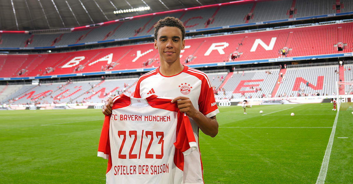 Jamal Musiala Ist FC Bayern Spieler Der Saison 2022/23