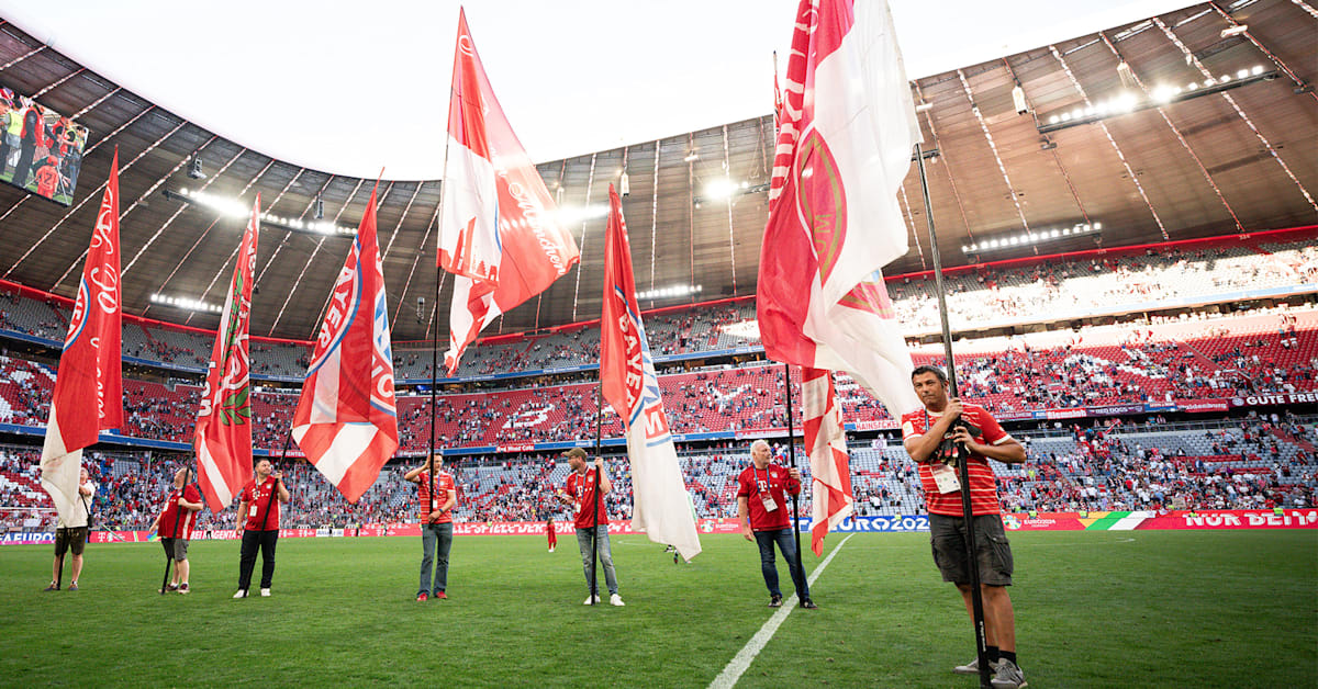 BundesligaSpielplan FC Bayern startet in Wolfsburg