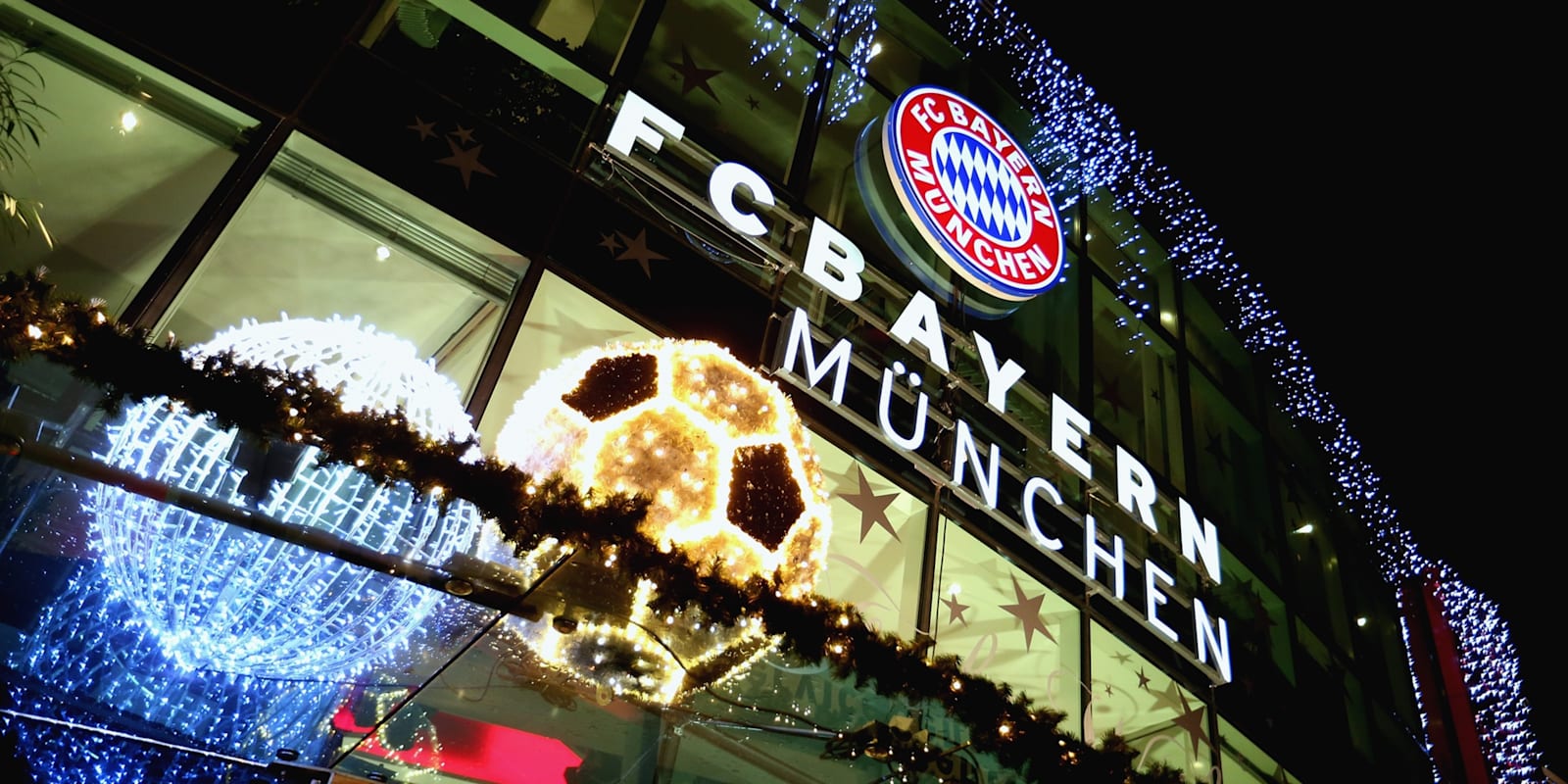 Der FC Bayern wünscht: Frohe Weihnachten!