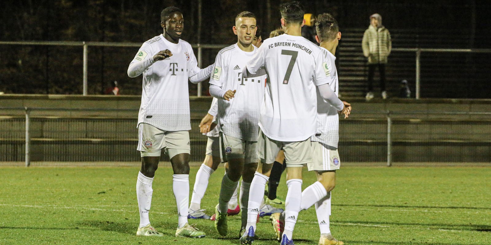 Spielbericht FC Bayern U17 - Admira Wacker Mödling U18