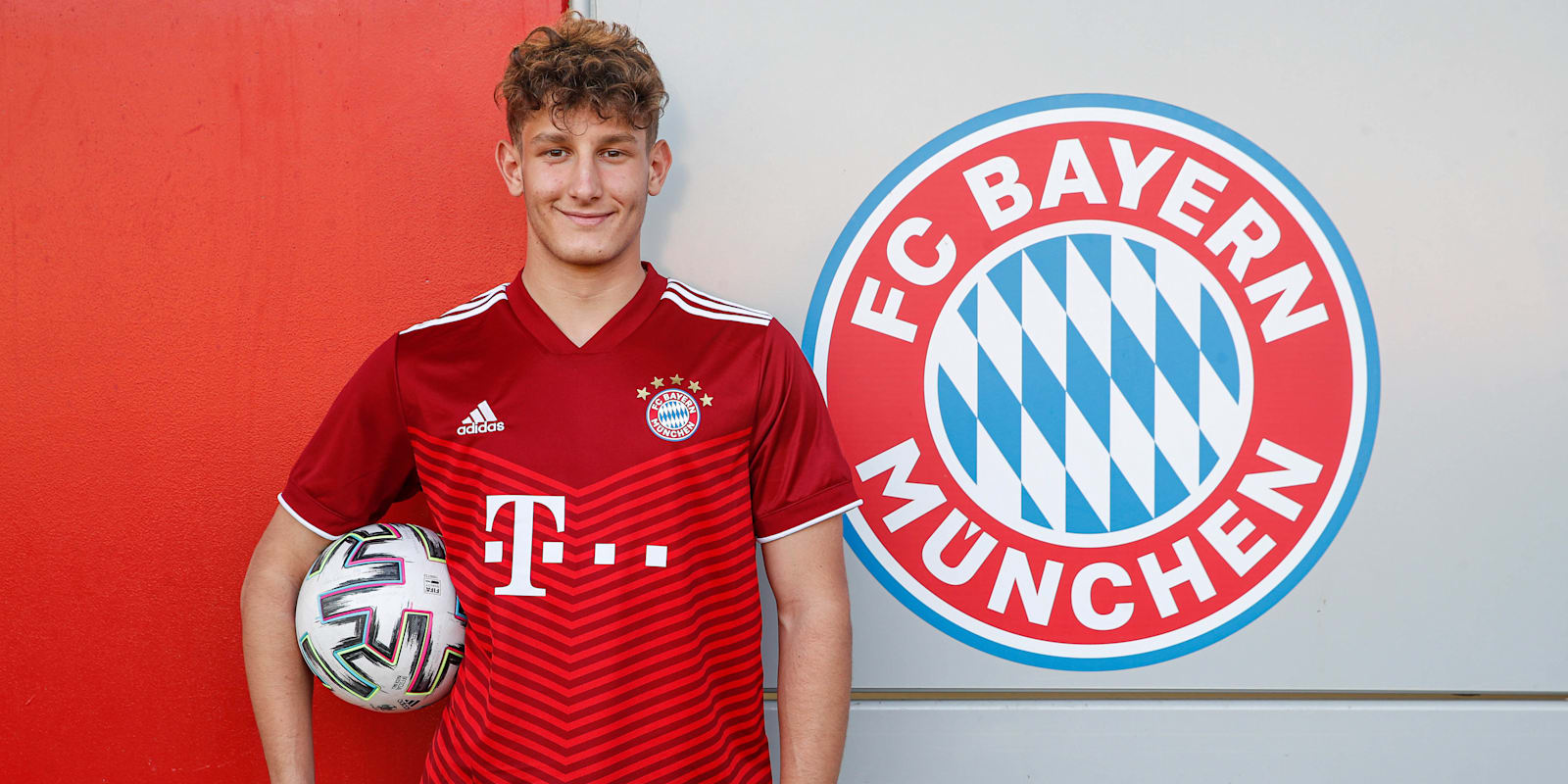 FC Bayern verpflichtet Sturmtalent Pisano von Juventus Turin