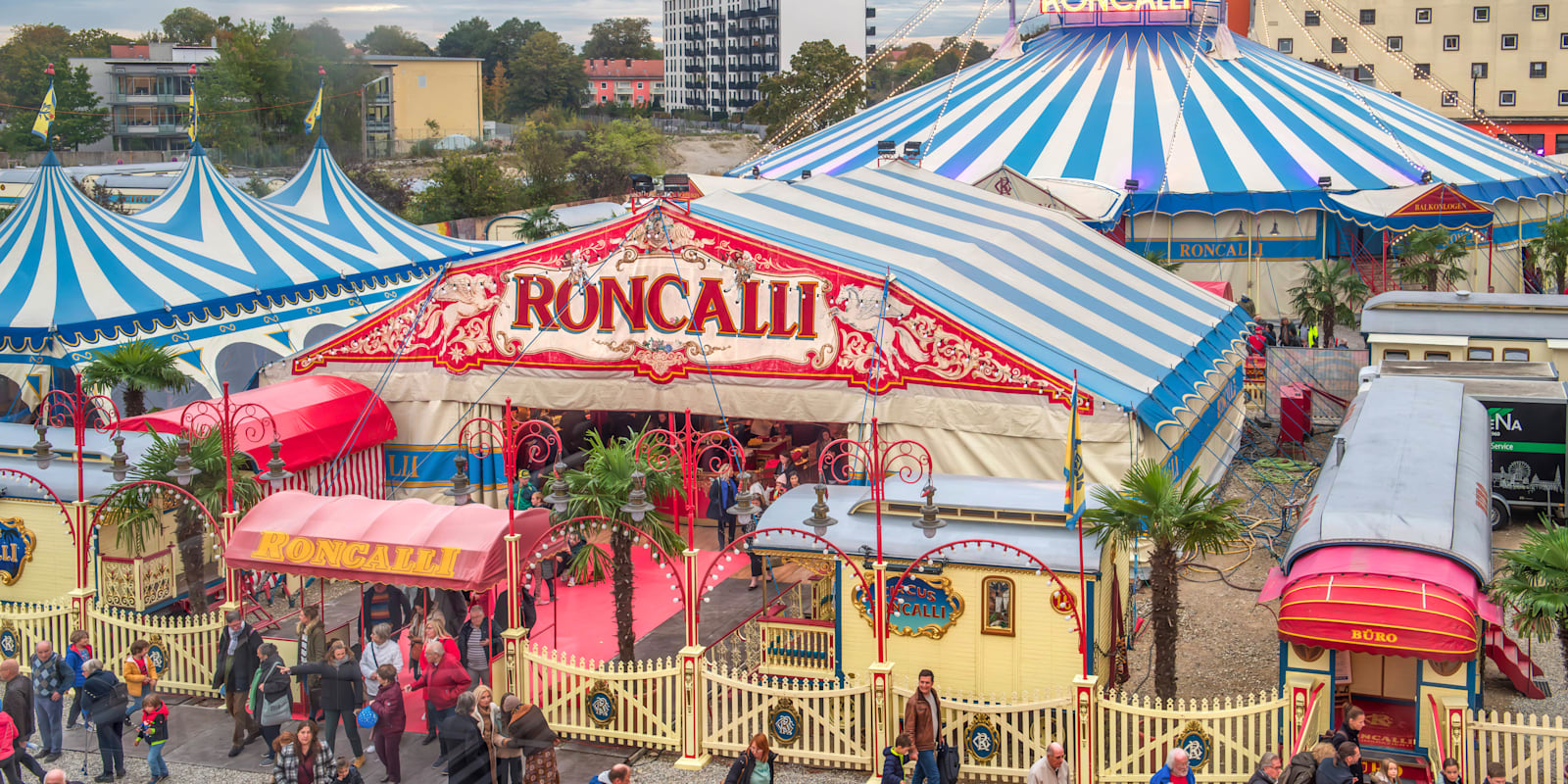 Visita al Circo Roncalli El FC Bayern invita a los niños a un
