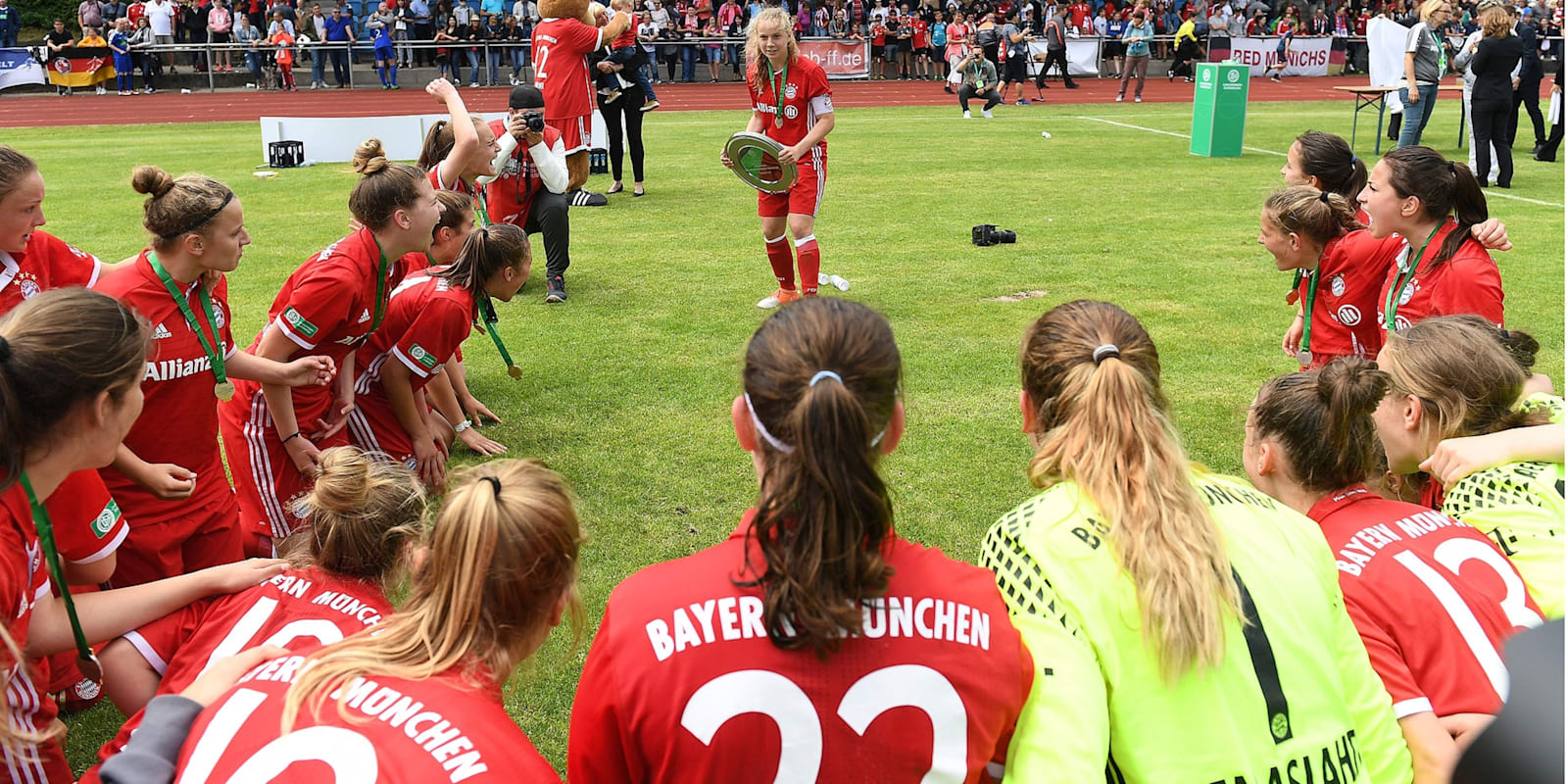 u17frauen_meister_05_get_170617