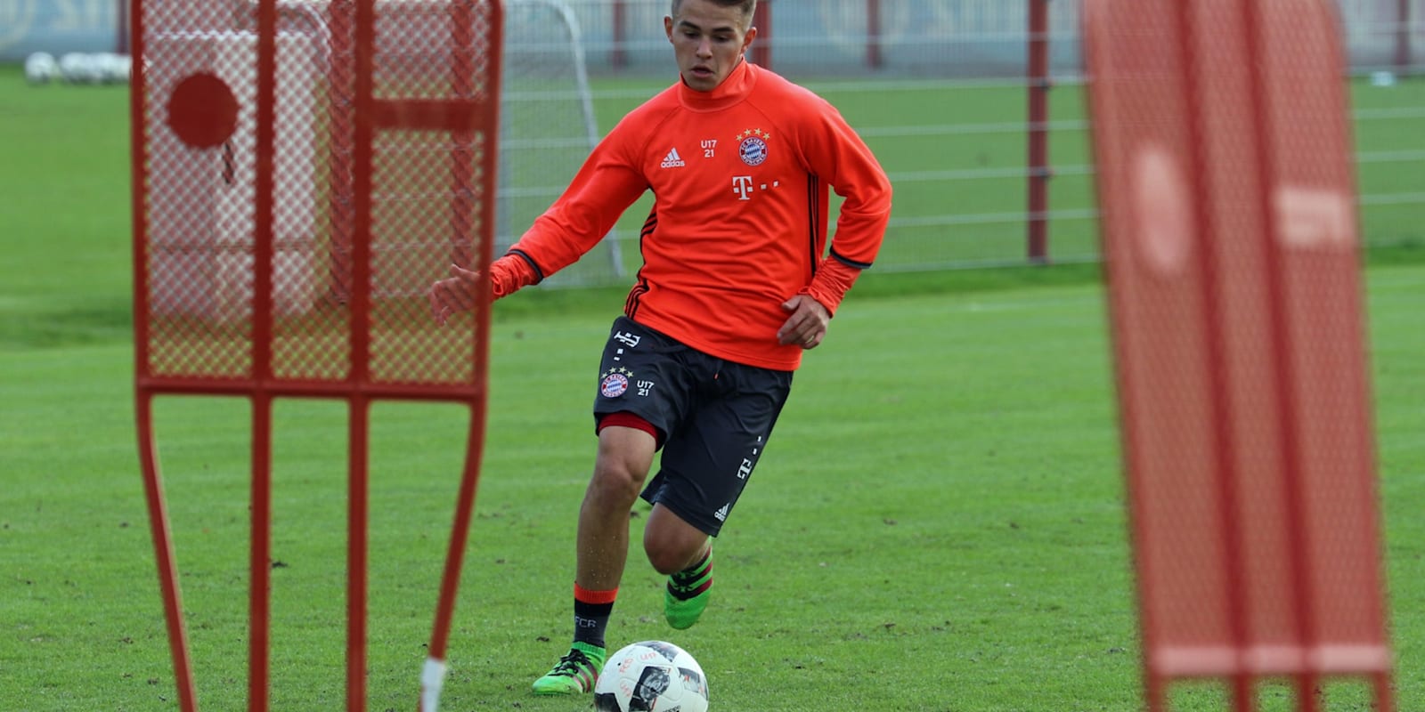u17fca_fcb_141016