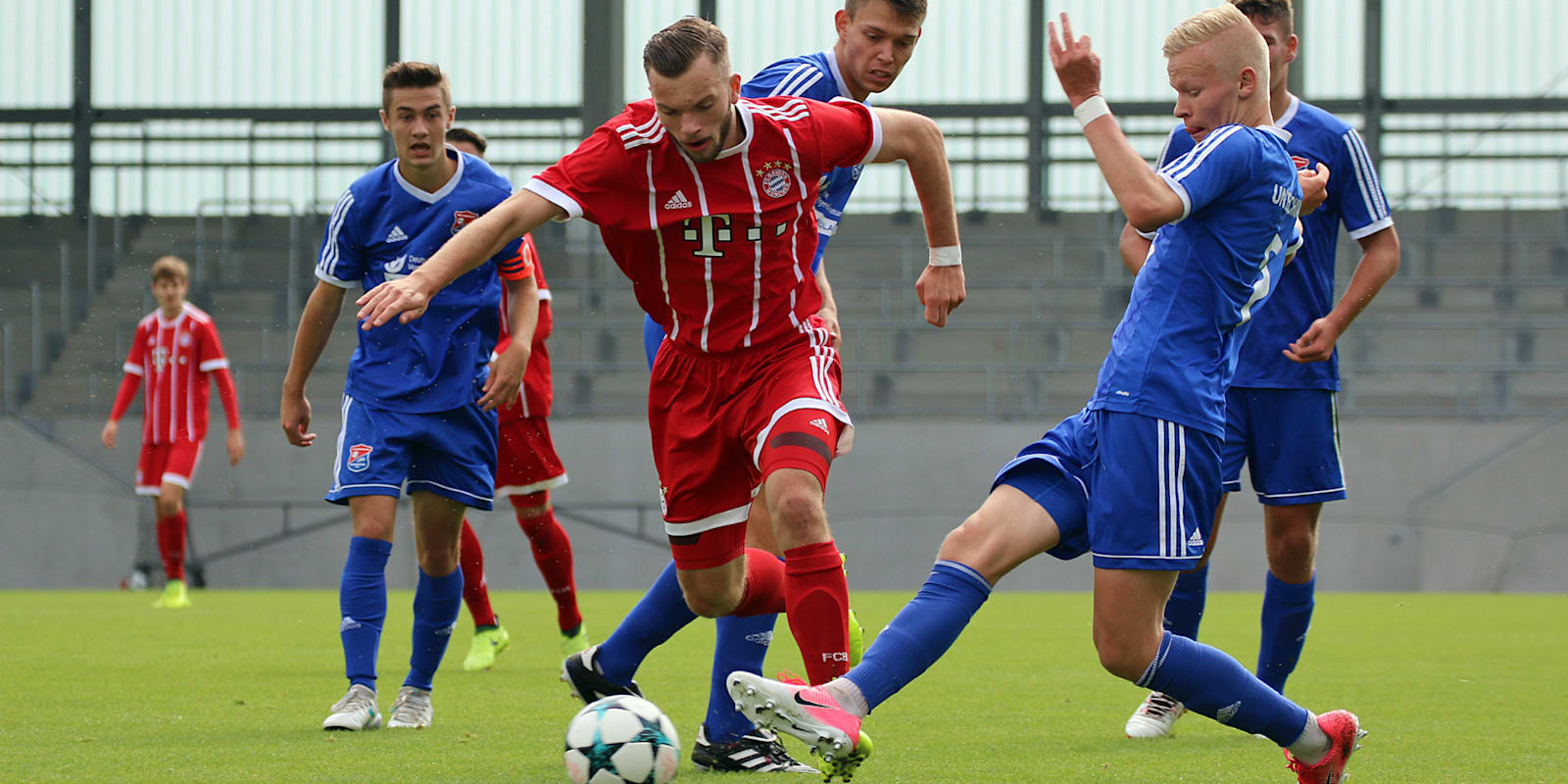 u19haching_fcb280218