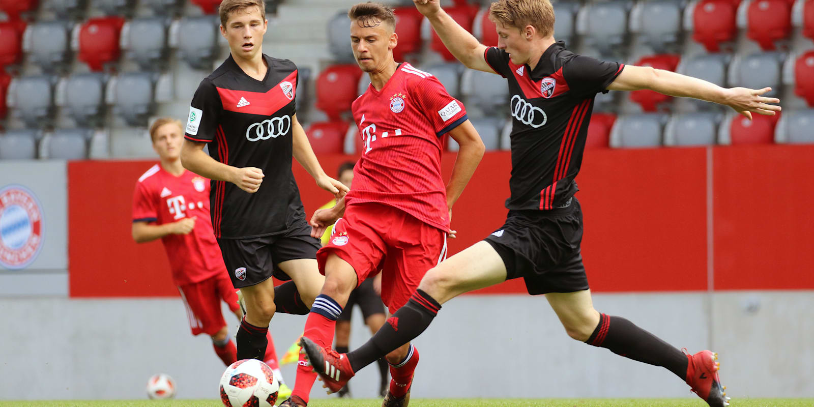 u19fci_fcb_180119