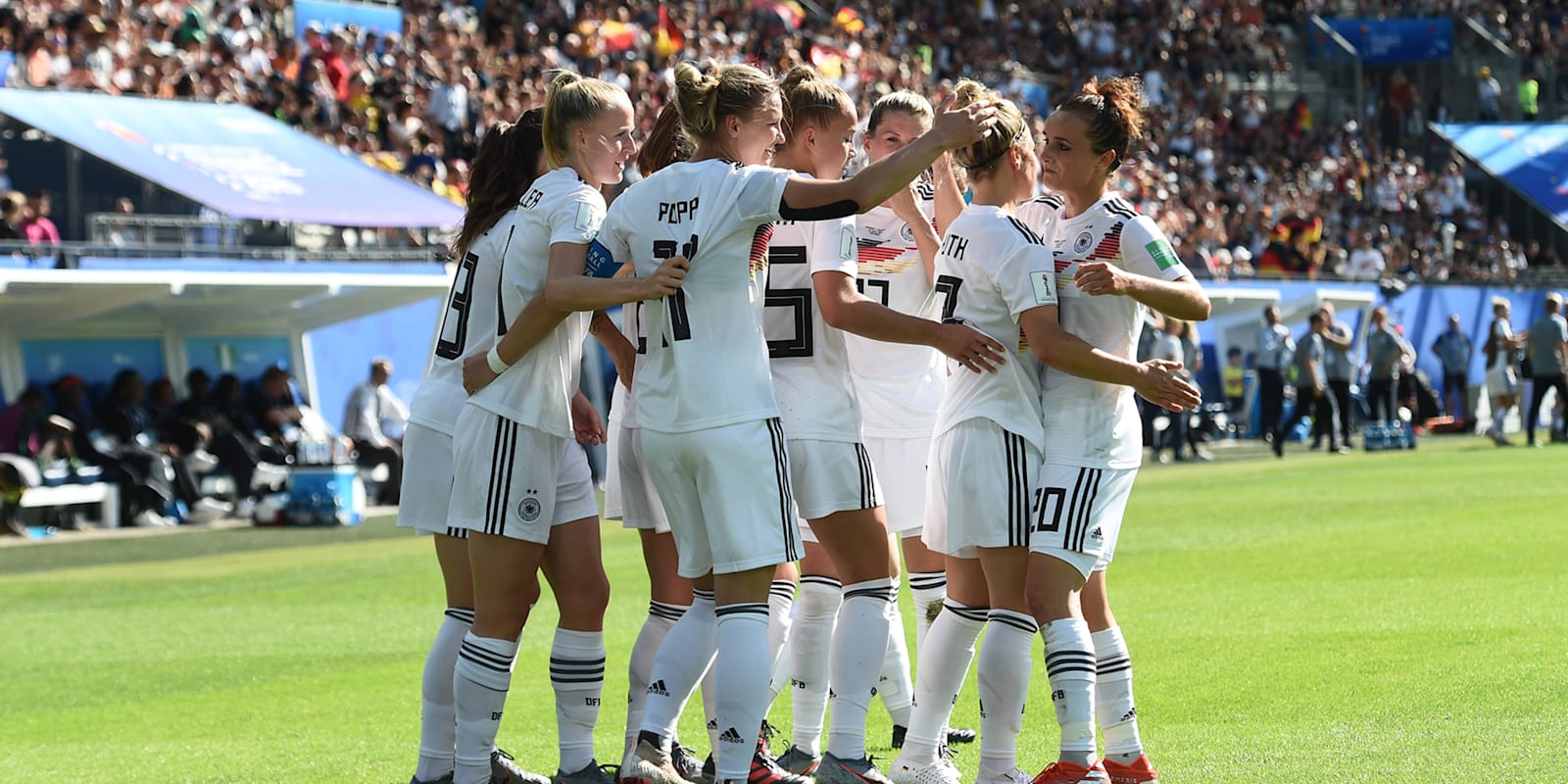 dfb-frauen-achtelfinale_ima_220619
