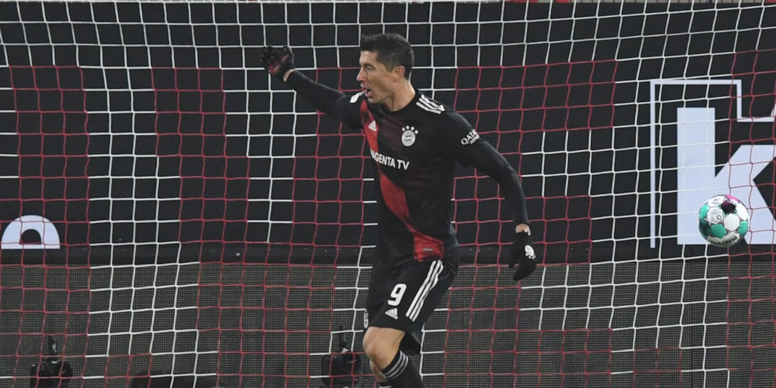 15_FCUFCB_201212_IMA