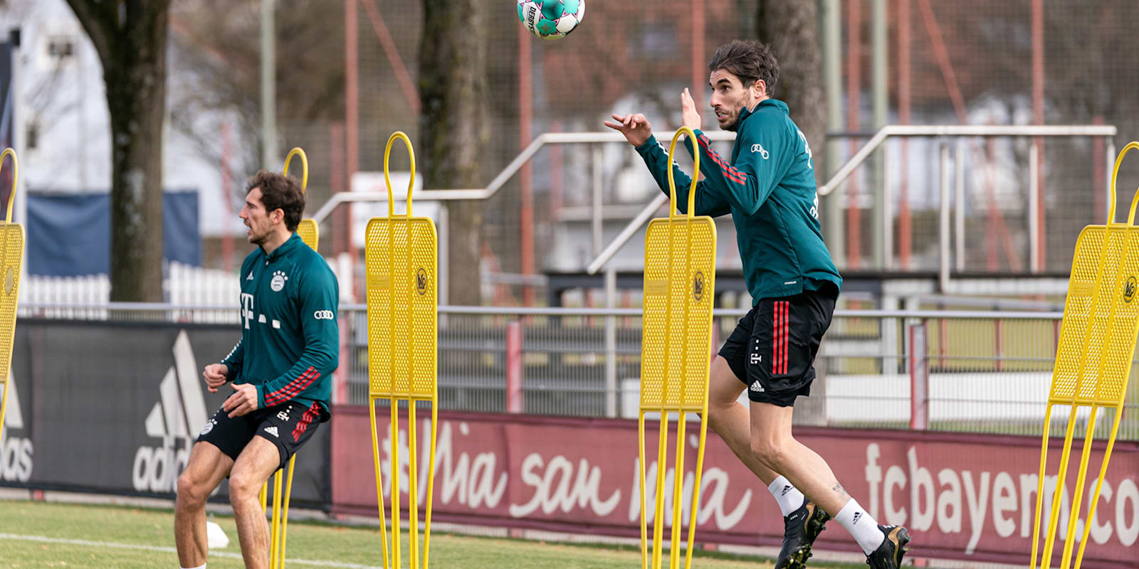 210217_Martinez_Goretzka_DON