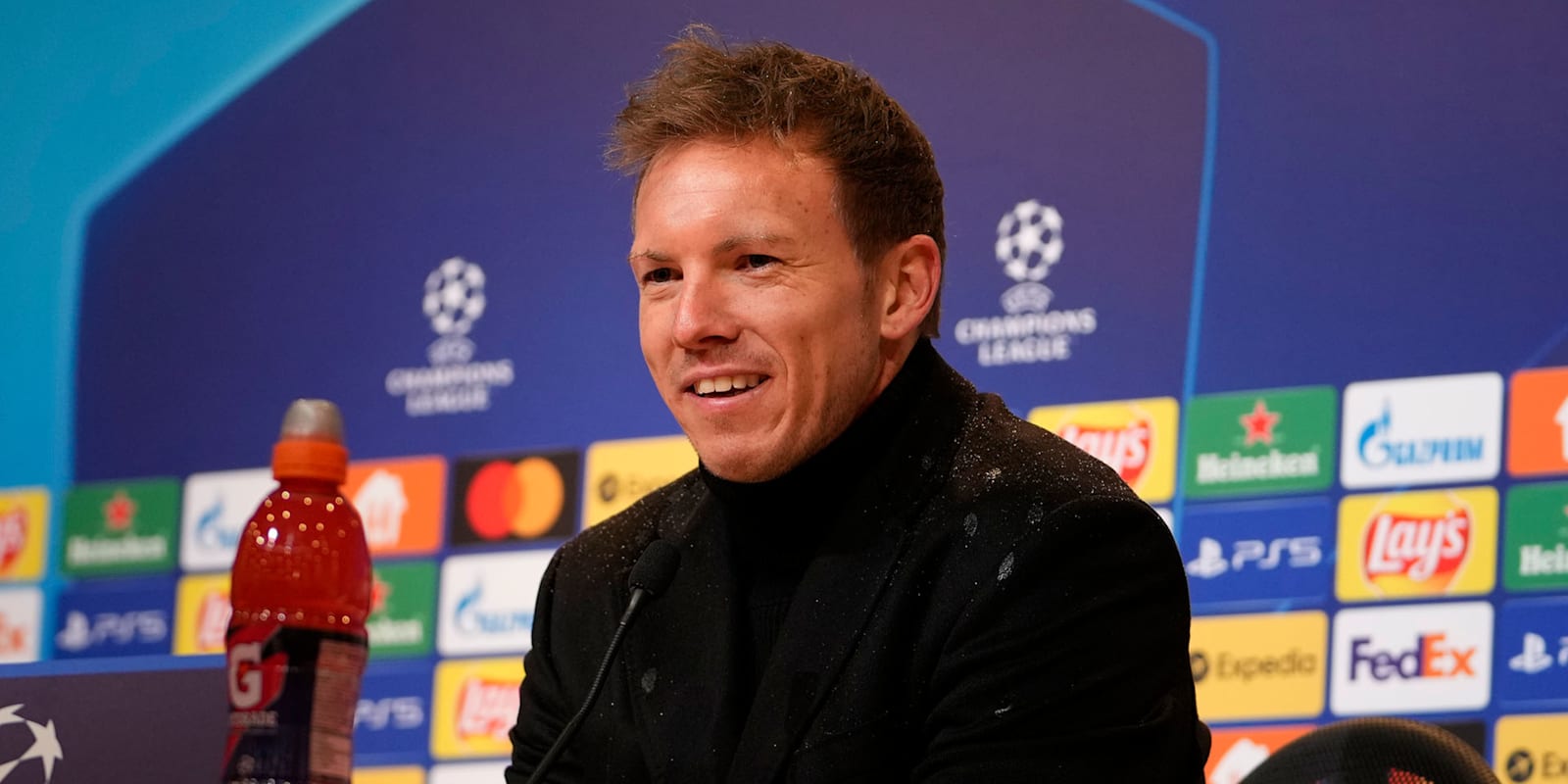 211208_Nagelsmann_DON
