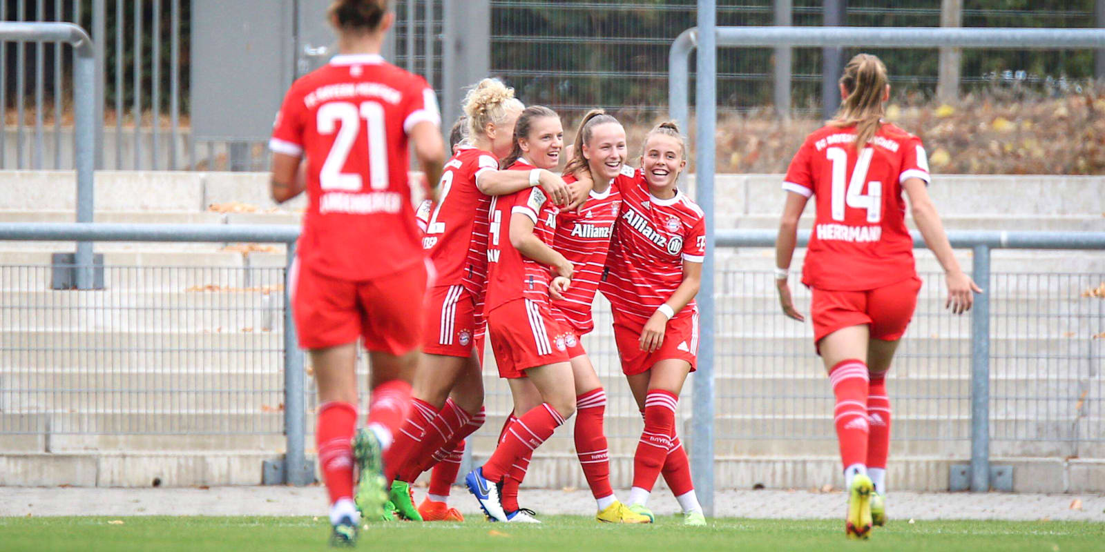 Sieg der FCB-Frauen zwei gegen Eintracht Frankfurt zwei.