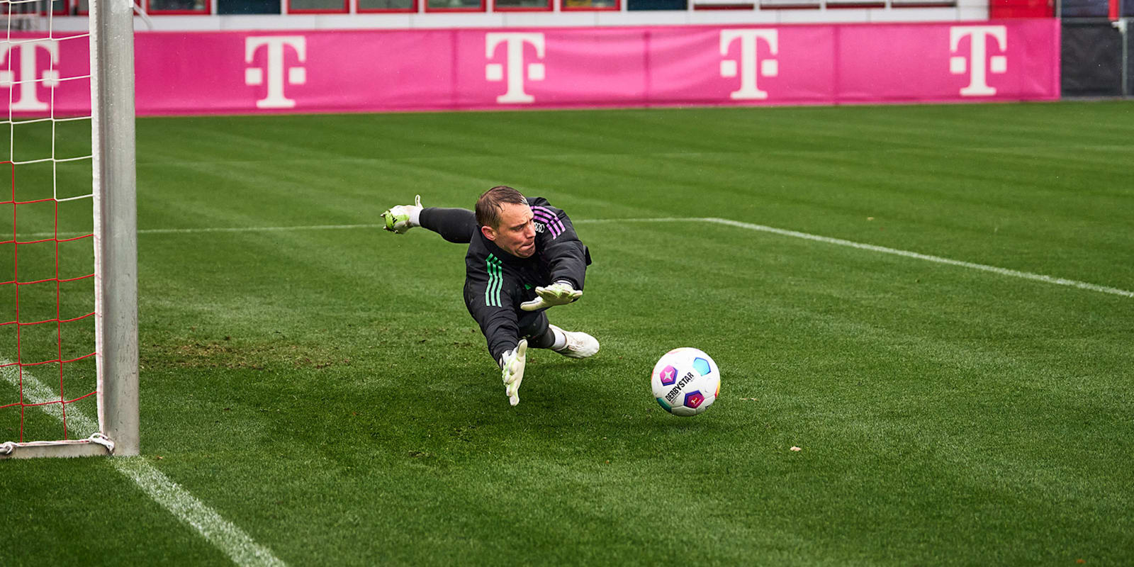 Goalkeeper training clothes sales