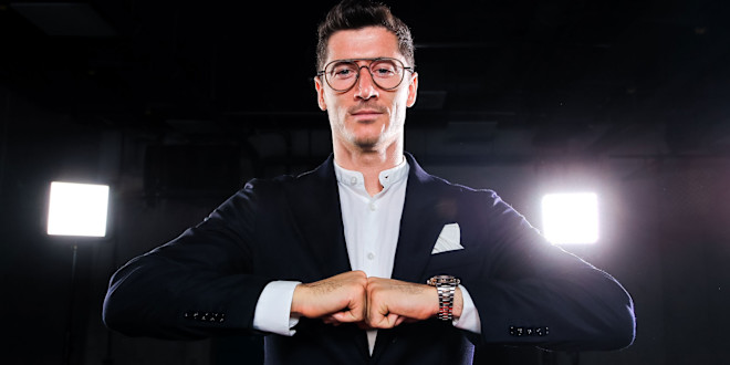 Goals Emotions Fatherhood Robert Lewandowski Profiled Fc Bayern Tv