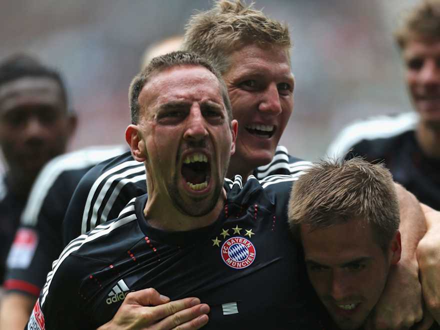 Bayern legend Ribery announces retirement from football