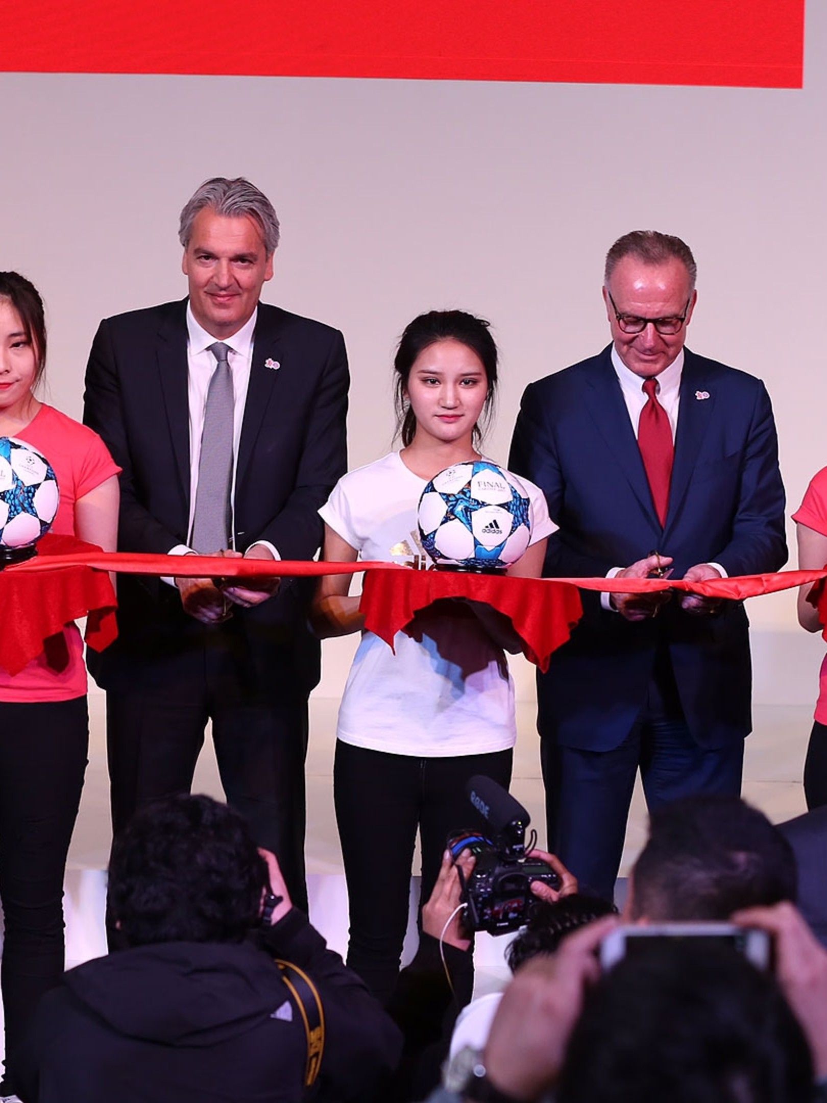 Fc Bayern Opens China Office In Shanghai Fc Bayern Munich