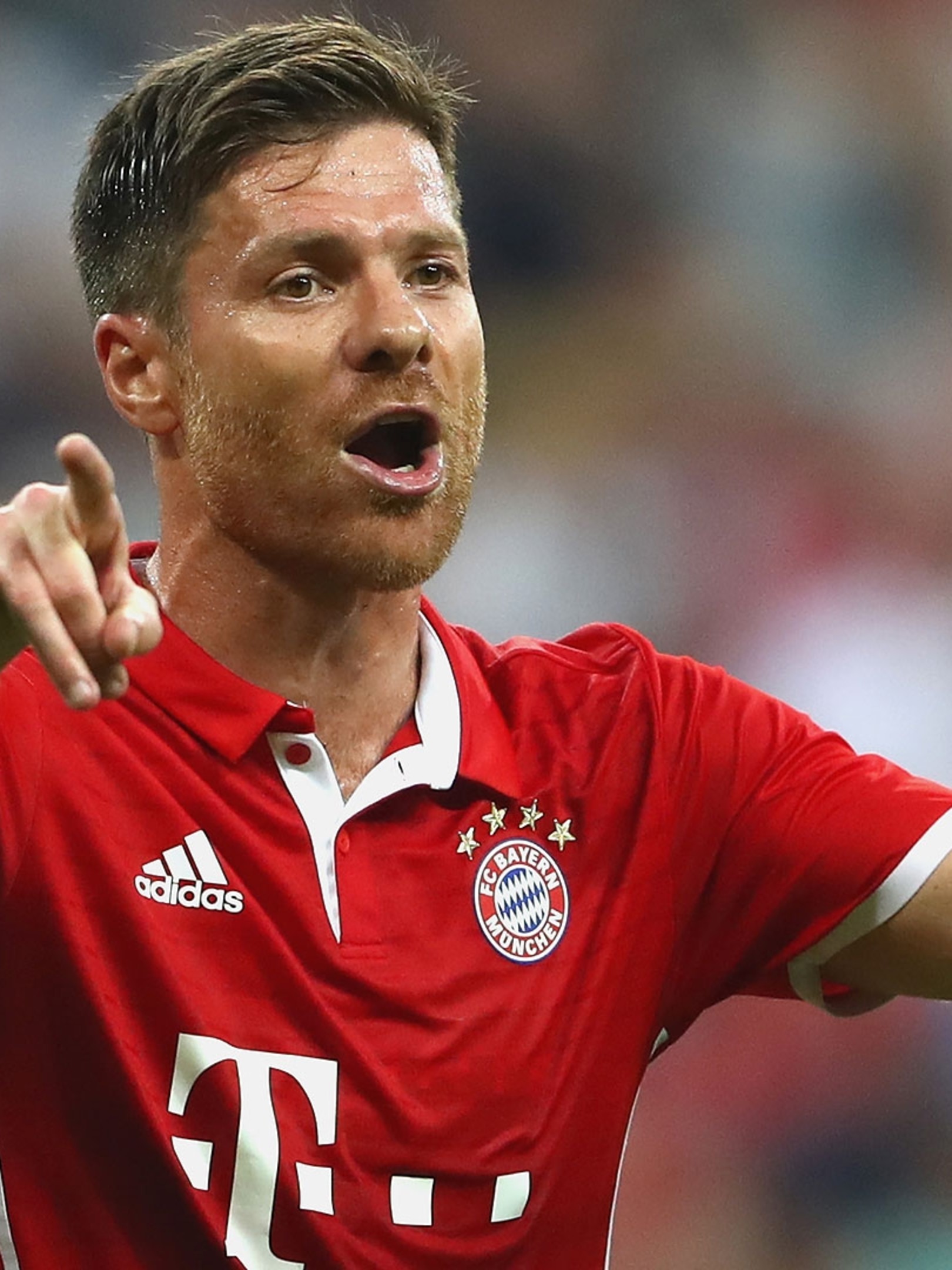 アロンソが夏に引退 Fc Bayern Munich