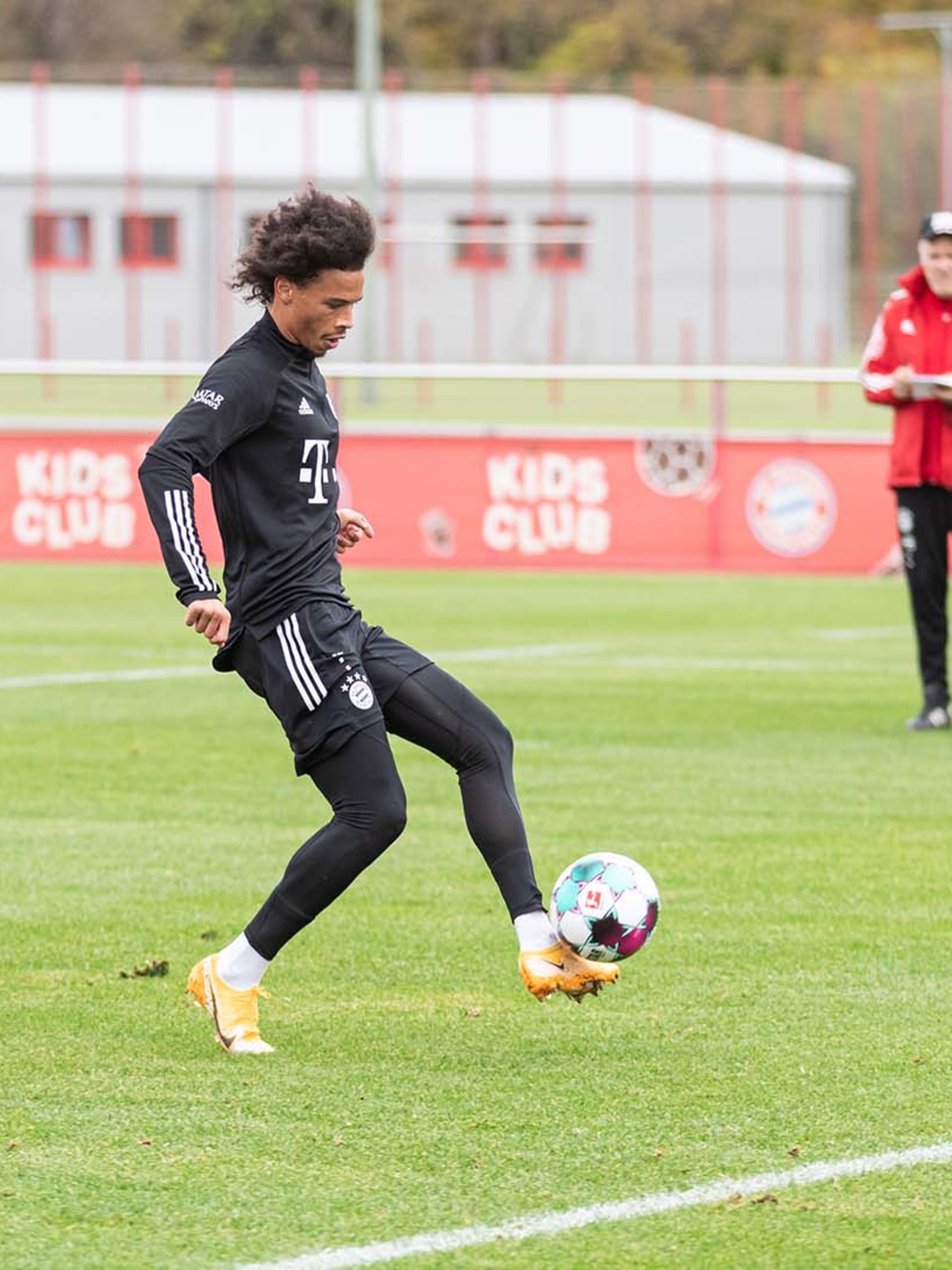 Leroy Sane Kehrt Ins Teamtraining Zuruck