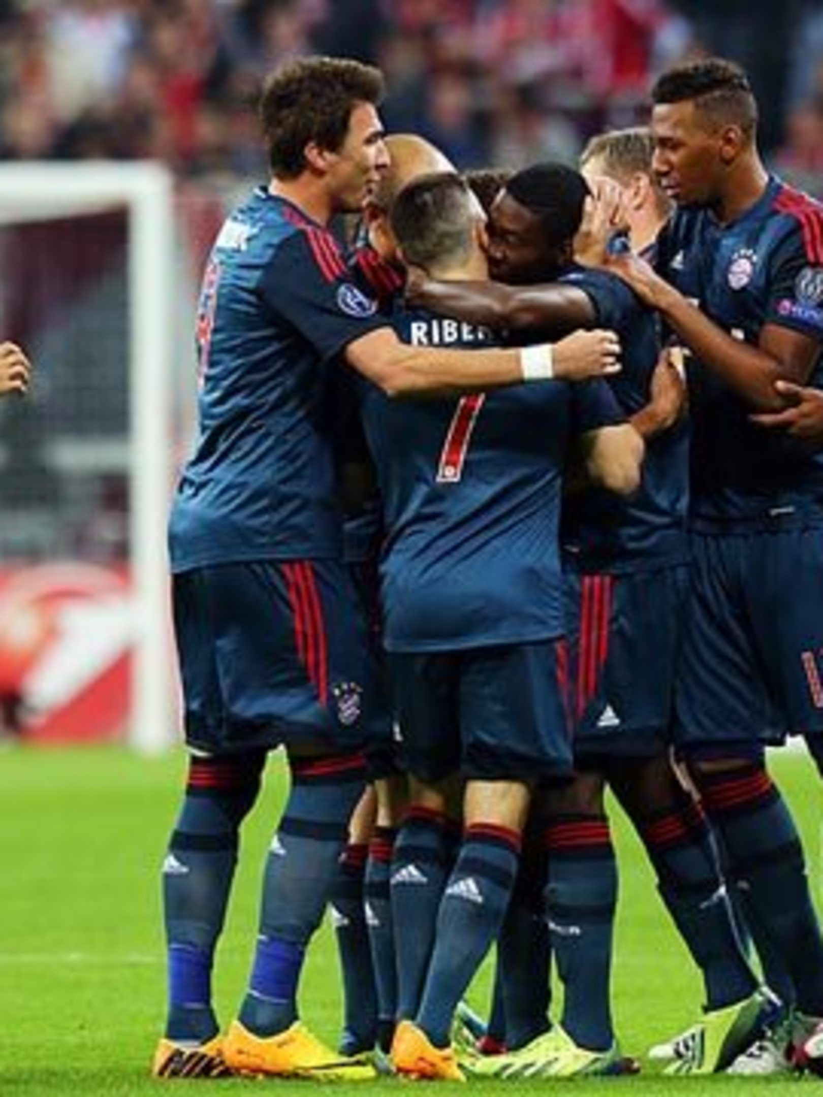 Fcb チャンピオンズリーグ開幕戦を快勝 Fc Bayern Munich Fcb チャンピオンズリーグ開幕戦を快勝 Fc Bayern Munich