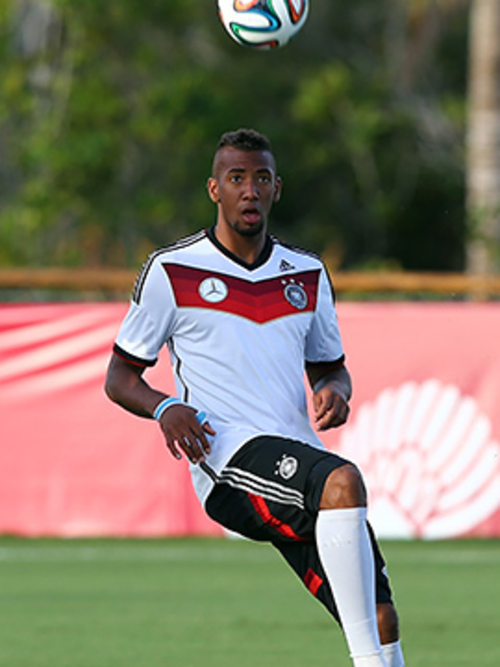 ガーナ戦 ボアテングはcb Fc Bayern Munich