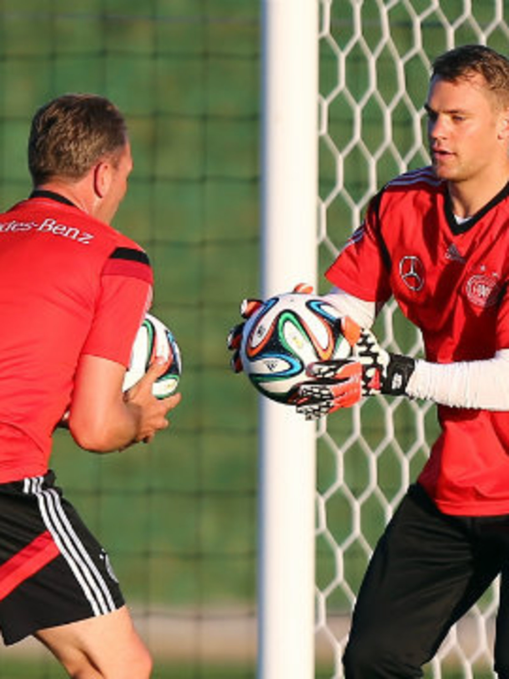 ノイアー Gkトレーニング開始 Fc Bayern Munich ノイアー Gkトレーニング開始 Fc Bayern Munich