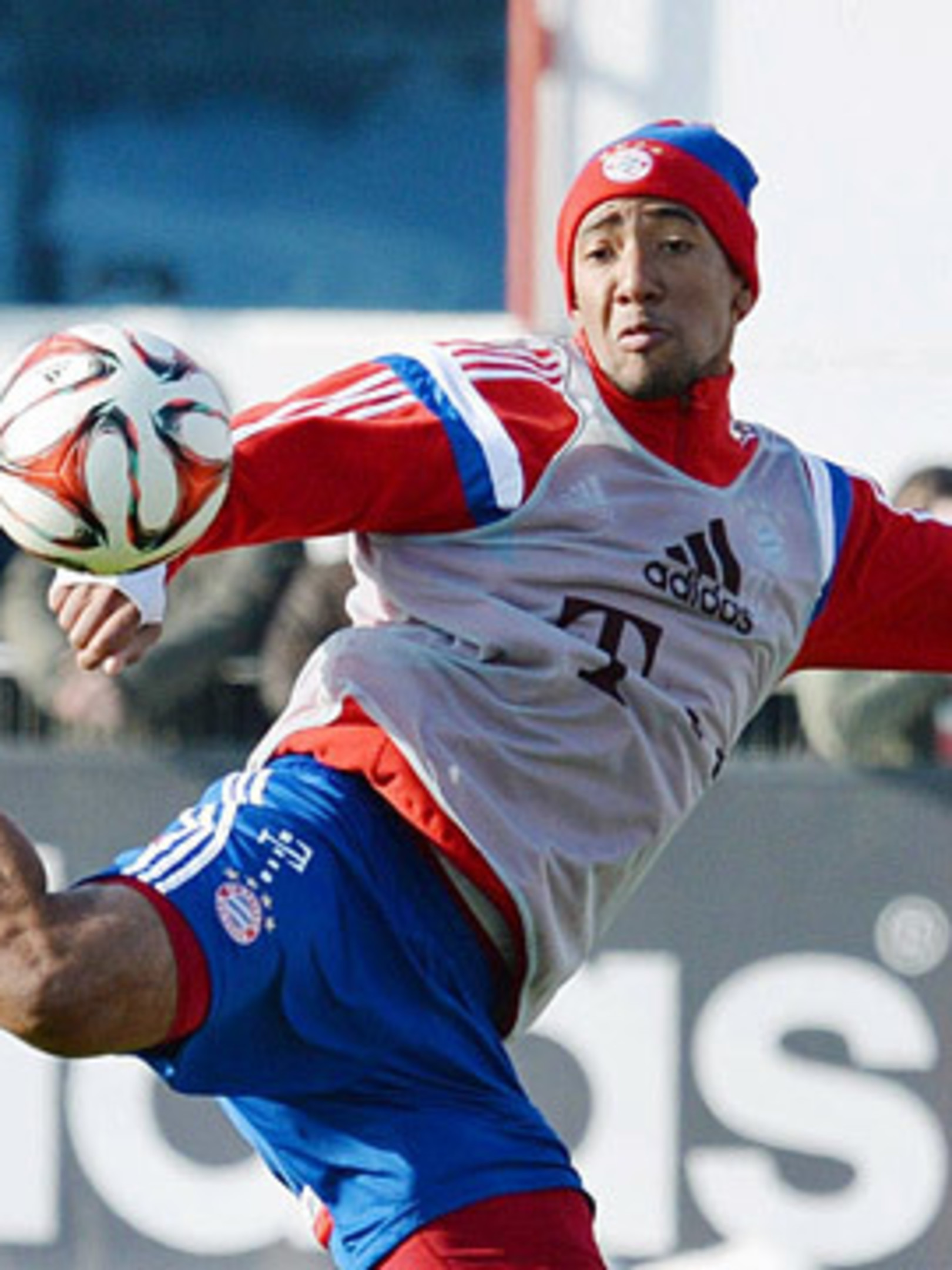 ボアテング 3試合の出場停止処分 Fc Bayern Munich