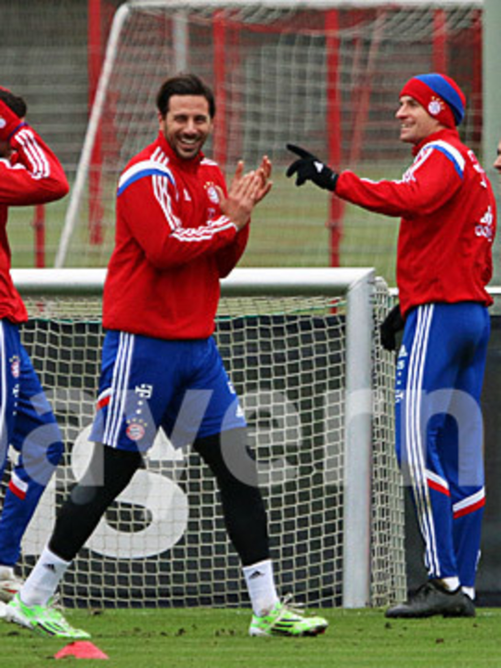 ピサーロ 戻ってきたよ Fc Bayern Munich ピサーロ 戻ってきたよ Fc Bayern Munich
