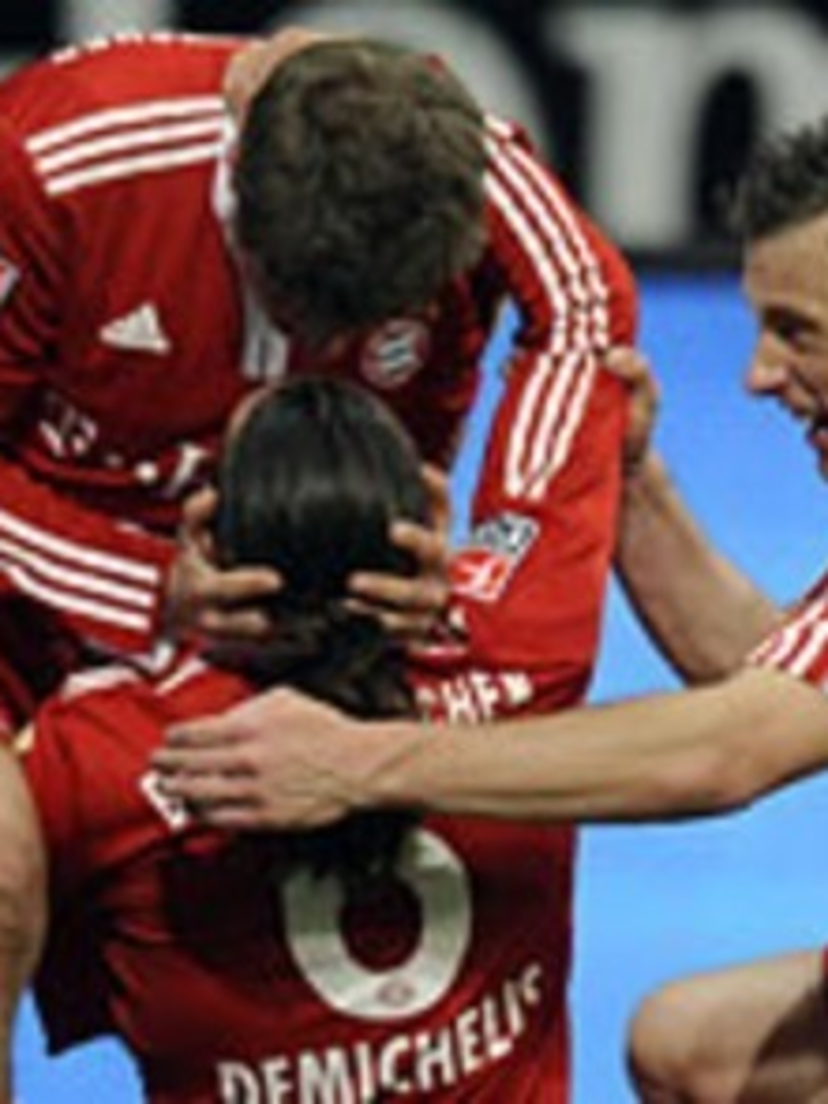 Fcバイエルン 首位浮上 Fc Bayern Munich Fcバイエルン 首位浮上 Fc Bayern Munich