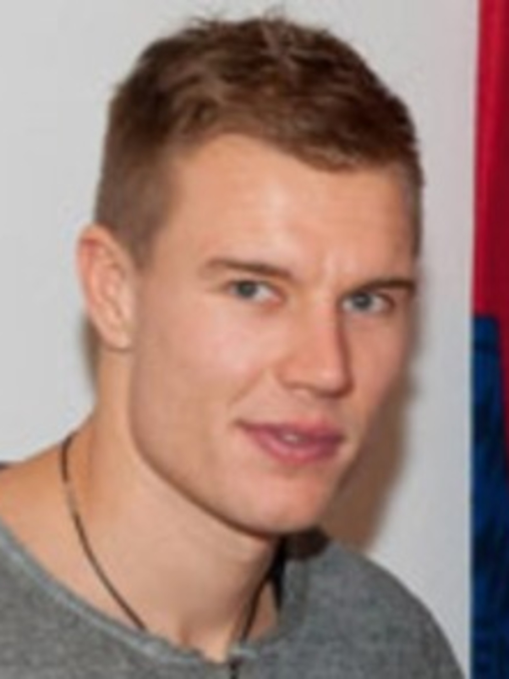 バドシュトゥーバー膝の検査 Fc Bayern Munich