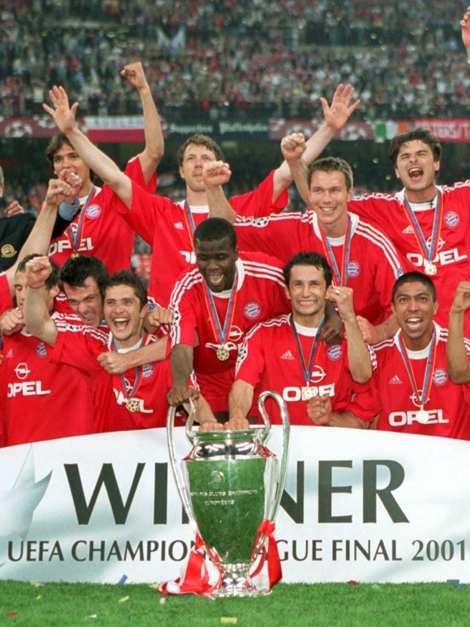 2001 Fc Bayern Back On Top Of Europe After 25 Years