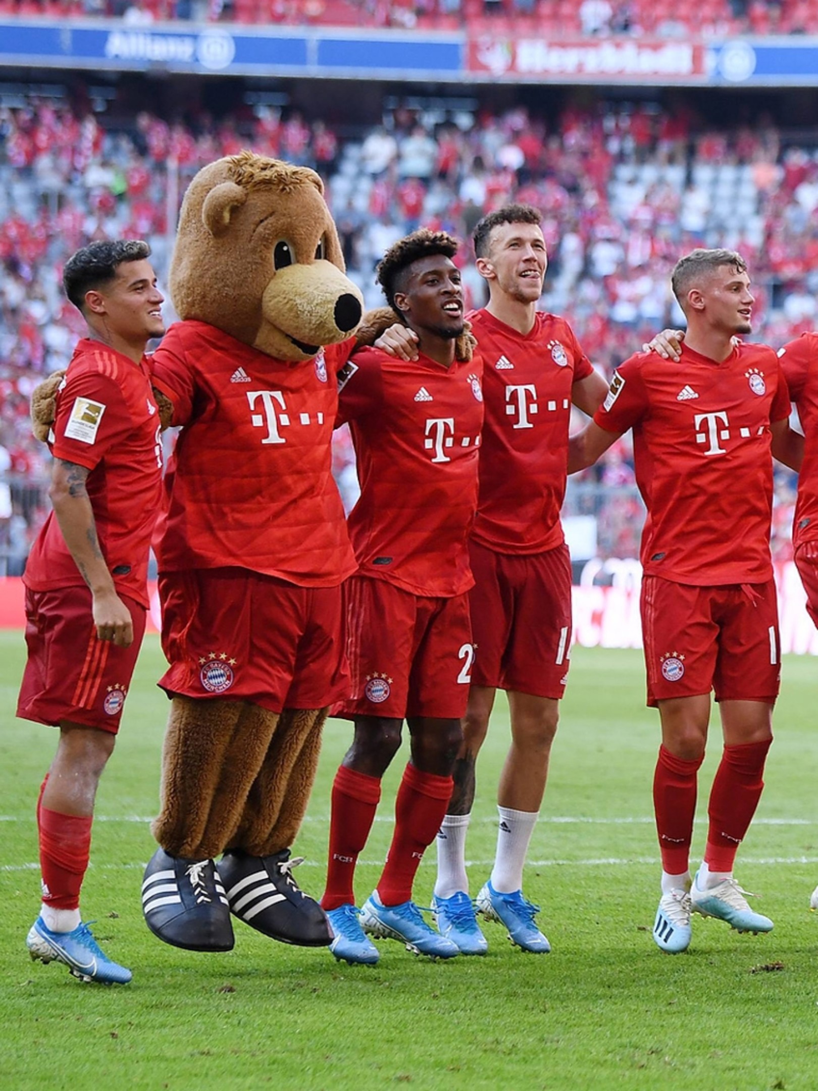 今季最多得点の勝利でリーグ中断期間を迎えたｆｃバイエルン Fc Bayern Munich