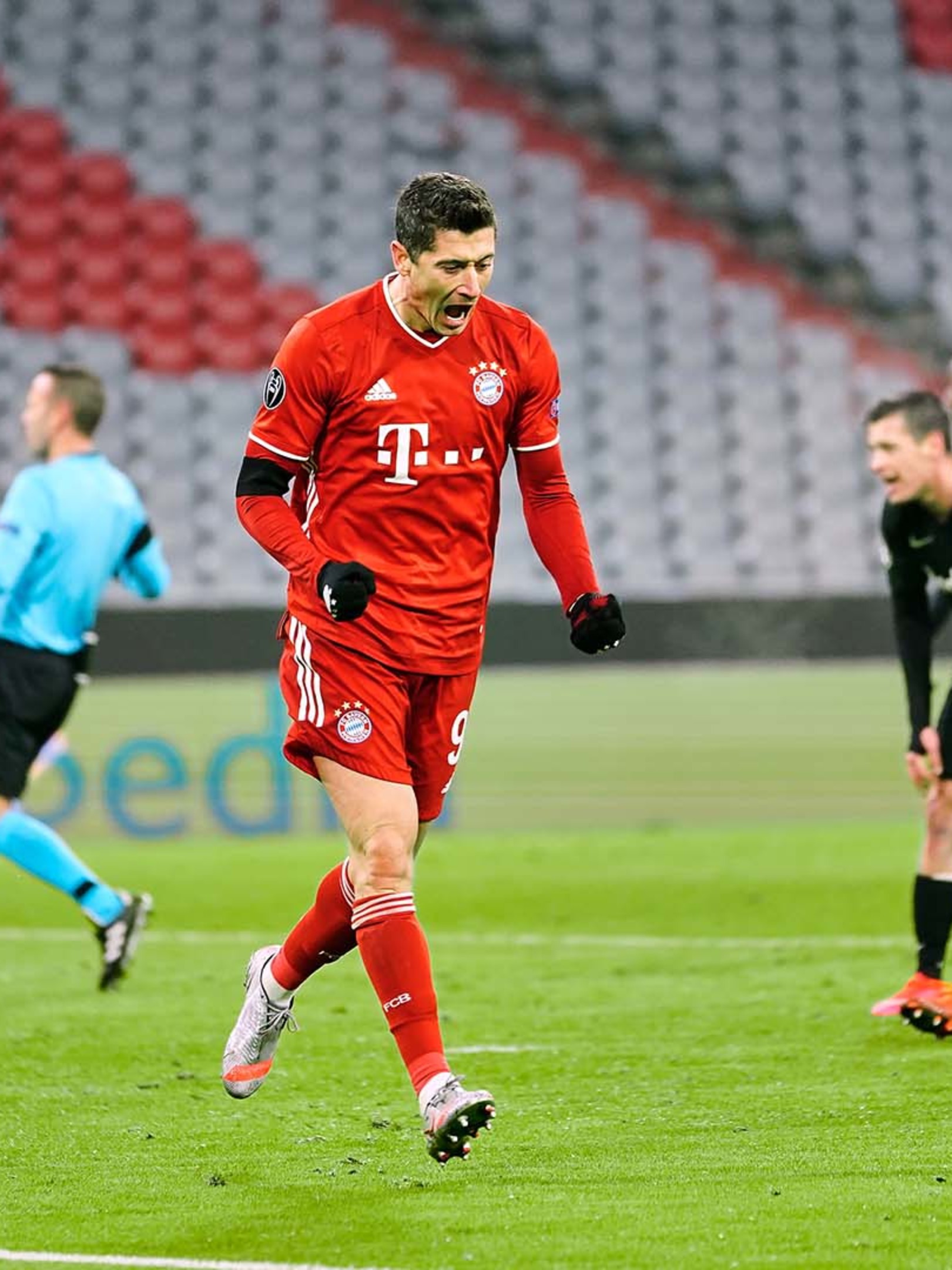 71 Goals Lewandowski Draws Level With Raul Fc Bayern