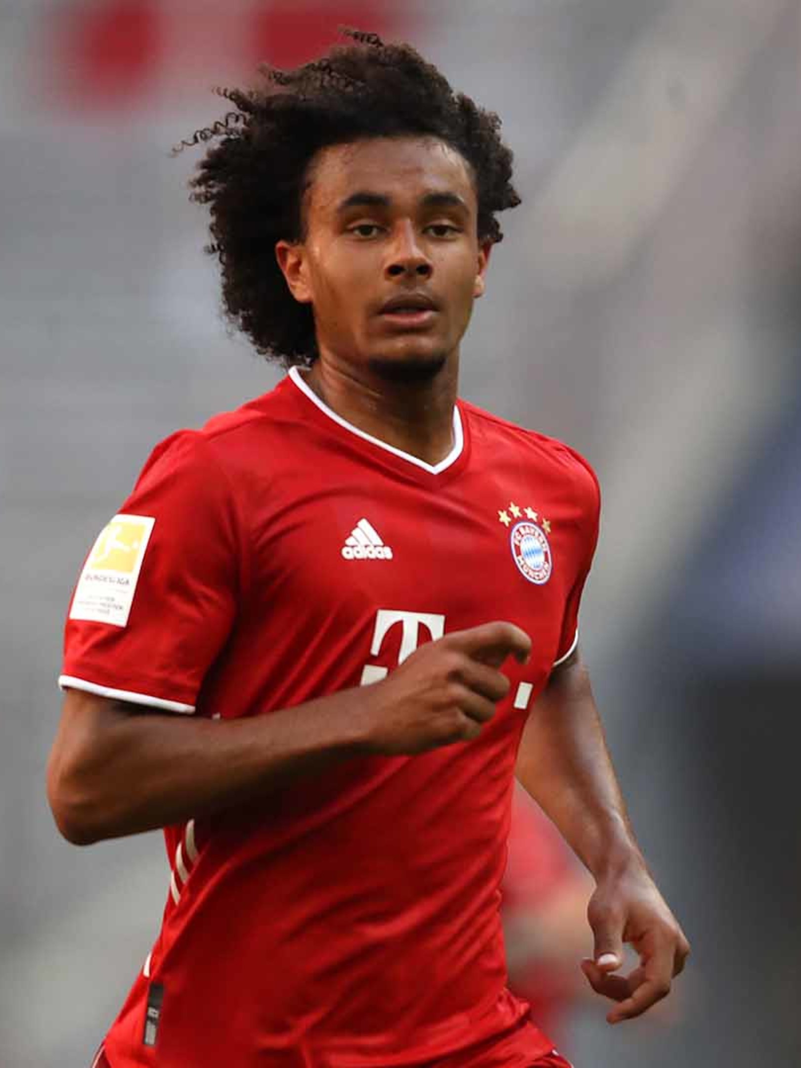 Zirkzee Vom Fc Bayern Nach Parma Ausgeliehen