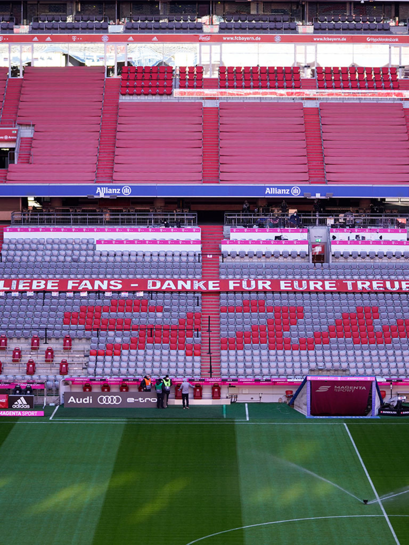 komanda blagodarit bolelshikov bannerom