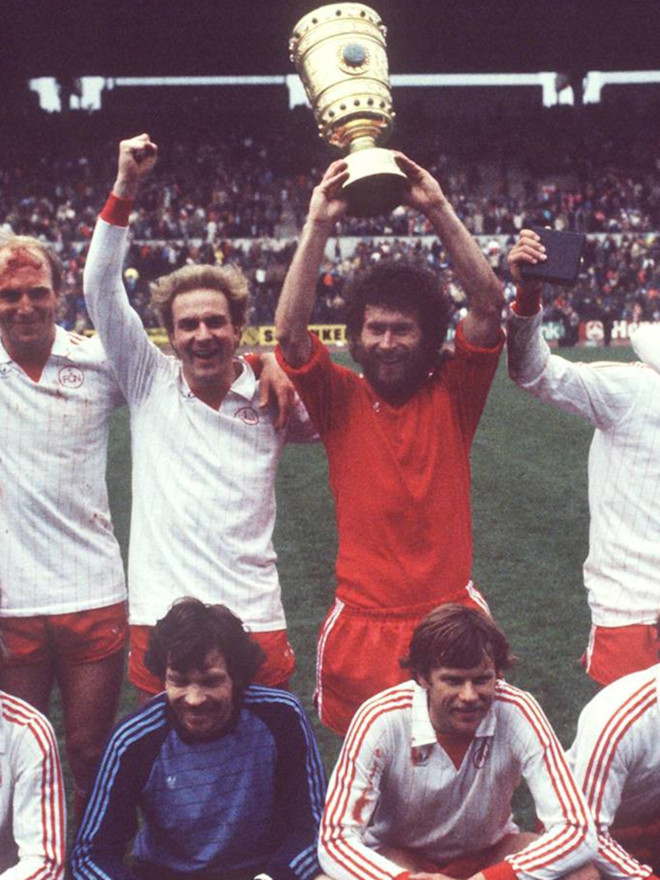 Bayern munich 1982 Clearance