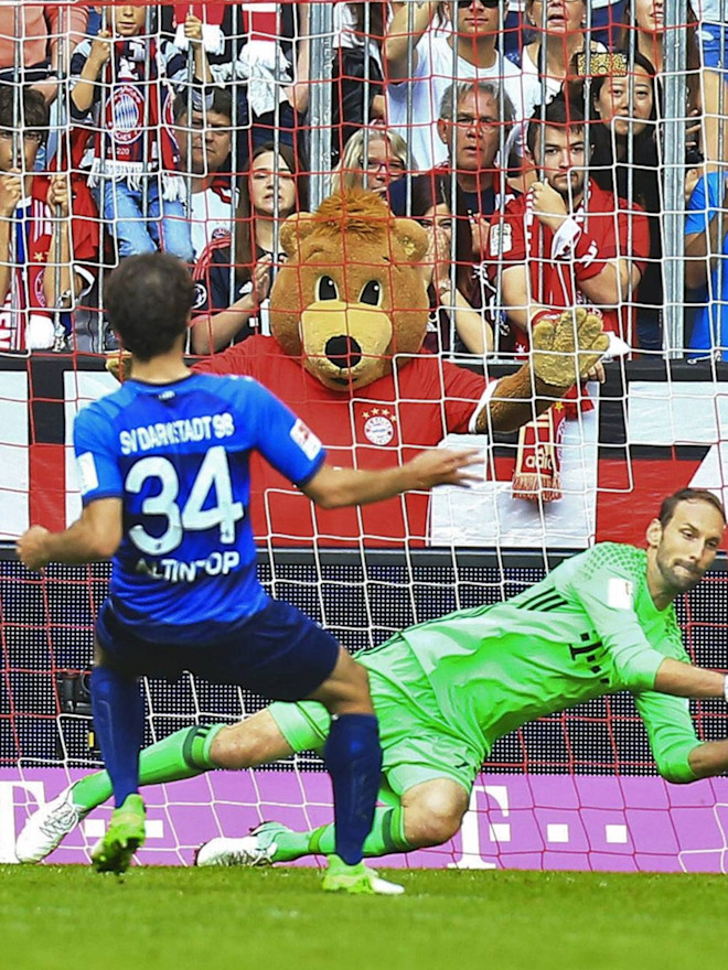 ベテランのシュタルケ バイエルン勝利を守る Fc Bayern Munich