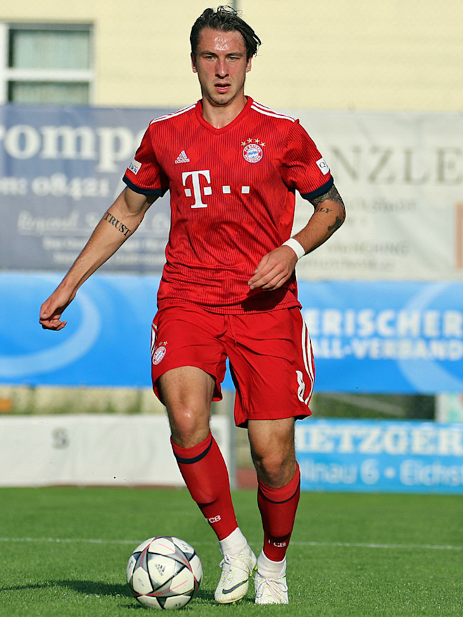 Adrian Fein Wechselt Auf Leihbasis Zum Ssv Jahn Regensburg Fc Bayern Munchen