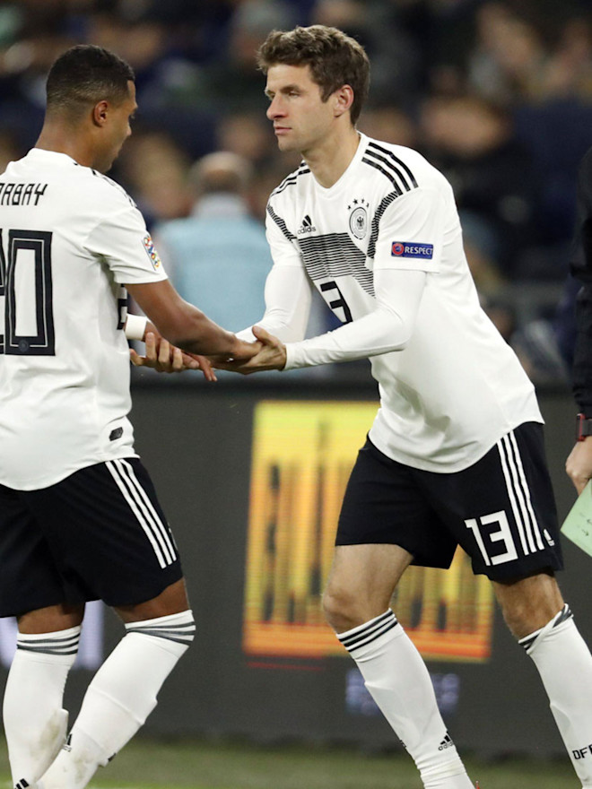 ドイツ代表 ミュラーの記念試合で勝点１獲得 Fc Bayern Munich