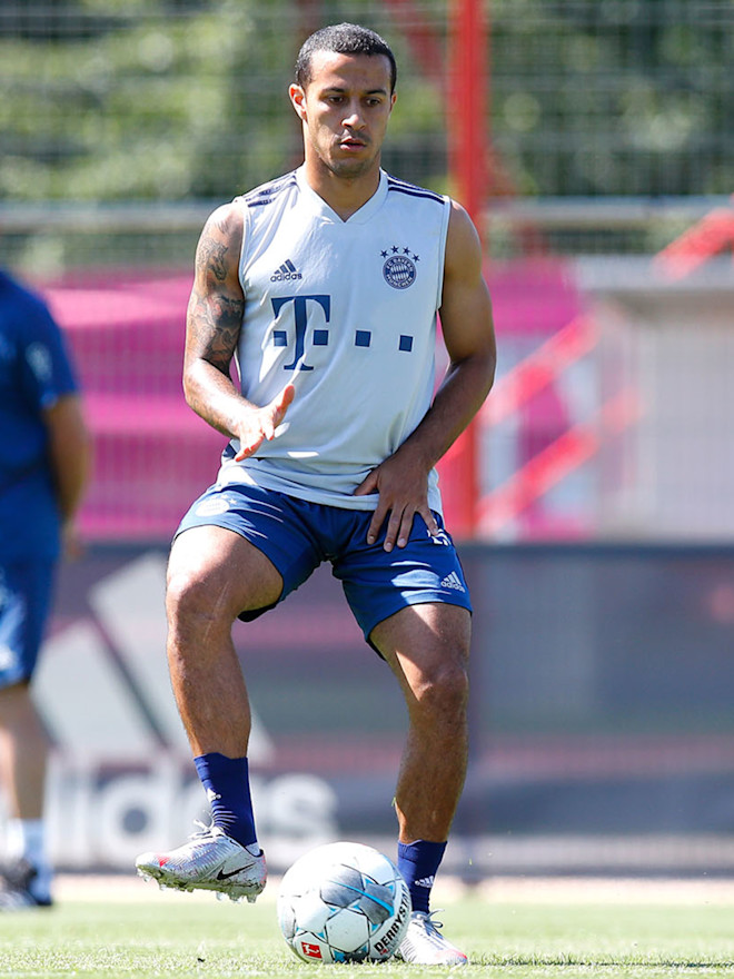 Thiago Zuruck Im Teamtraining Hernandez Trainiert Individuell Thiago Zuruck Im Teamtraining Hernandez Trainiert Individuell