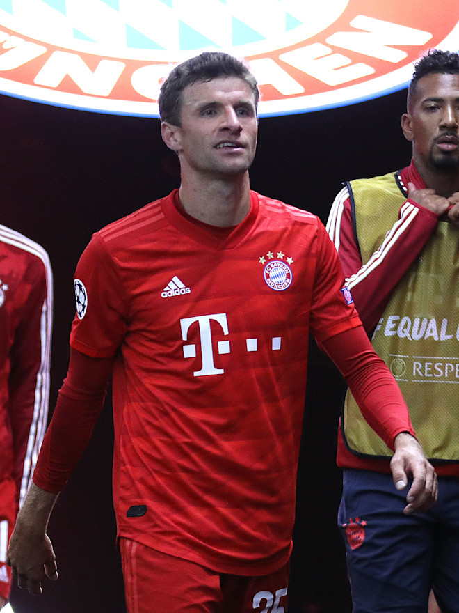 Fc Bayern Players With A Message To The Fans