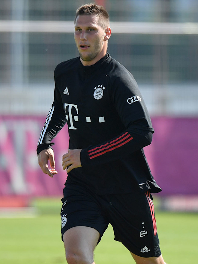 Niklas Sule Zuruck Im Mannschaftstraining